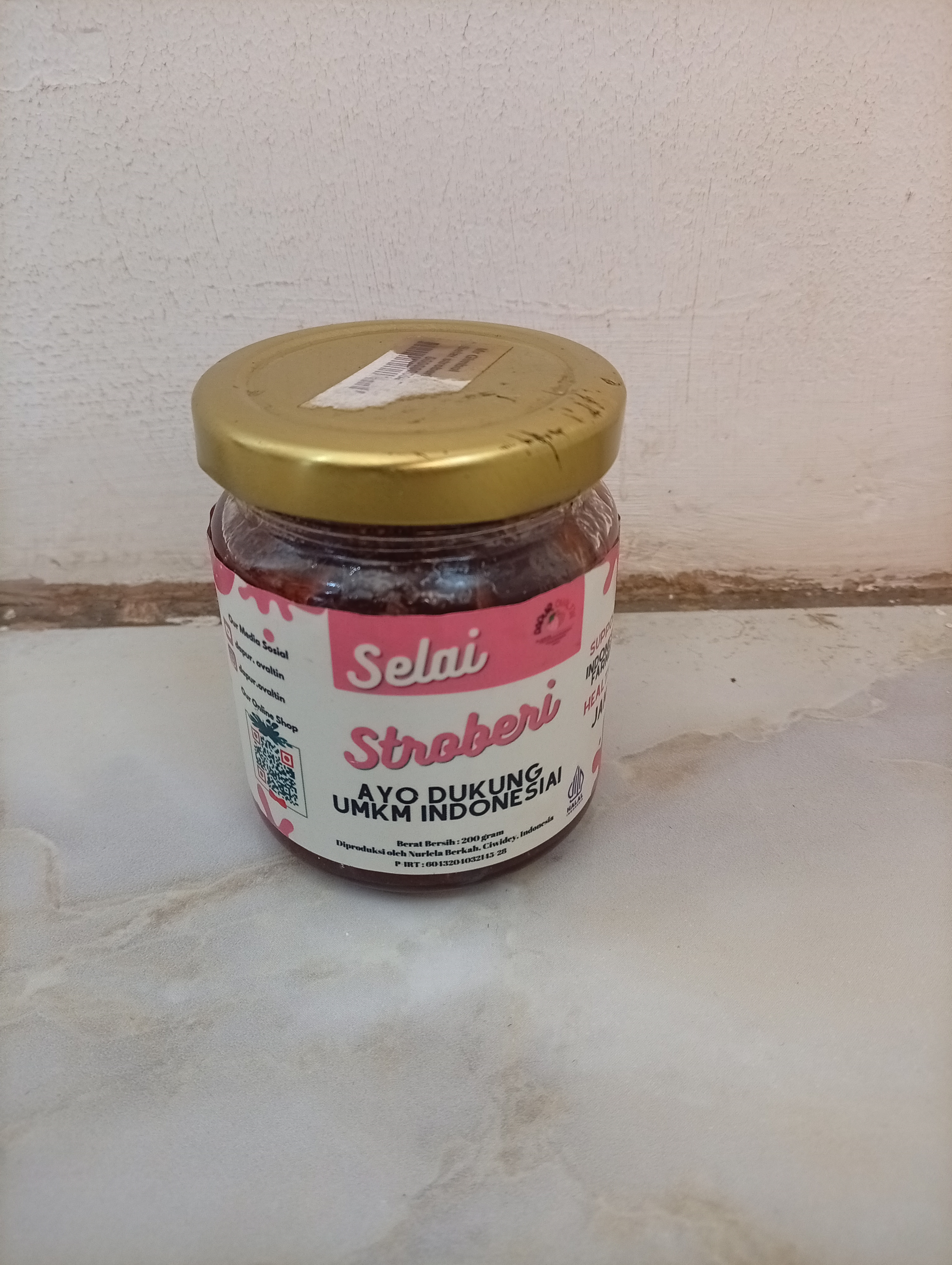 Selai Stroberi